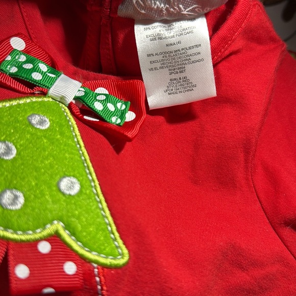 Like new 2 pc Emily Rose Christmas set with Christmas Tree Sz 4 - Picture 5 of 5
